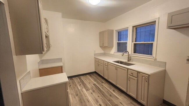 property at 2952 Sturtevant St