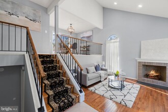 2430 Lyttonsville Rd in Silver Spring, MD - Building Photo - Building Photo