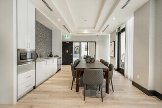 Aberdeen On the Kingsway in Toronto, ON - Building Photo - Building Photo