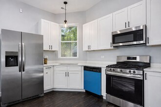 1220 S Avers Ave, Unit # 1 in Chicago, IL - Building Photo - Building Photo