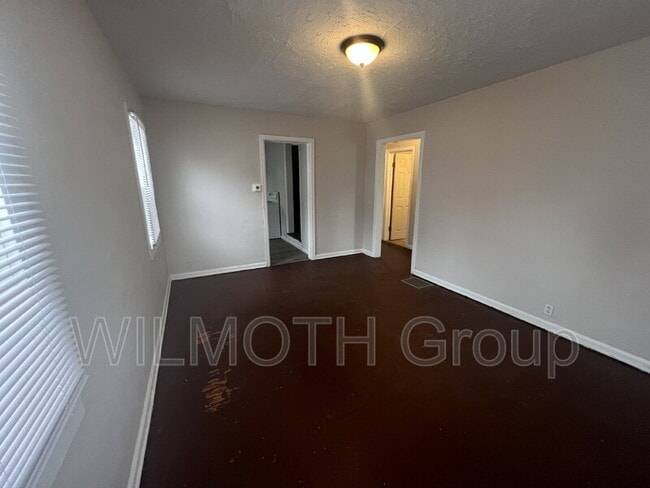 3915 Hillside Ave in Indianapolis, IN - Building Photo - Building Photo