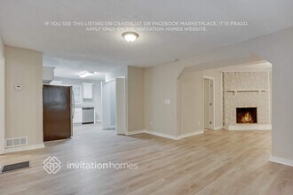 992 Washington Rd in East Point, GA - Foto de edificio - Building Photo