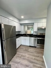 261 Coventry Square in Sterling, VA - Building Photo - Building Photo