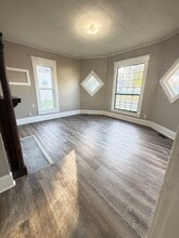 208 Oakland St in Martin, TN - Building Photo - Building Photo