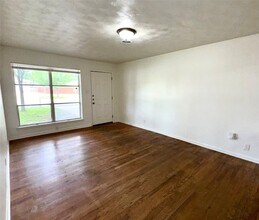 7505 Deaver Dr in North Richland Hills, TX - Building Photo - Building Photo