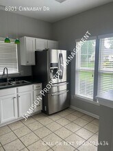 8901 Cinnabay Dr in Charlotte, NC - Building Photo - Building Photo