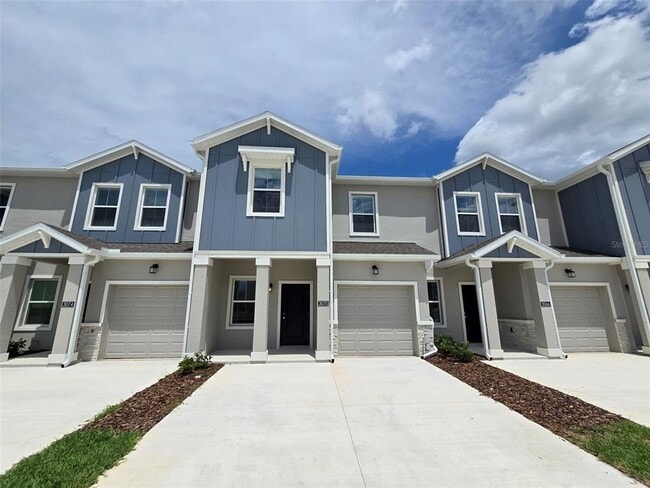 property at 3070 Chantilly Dr
