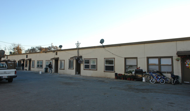 1052 N Sanborn Rd in Salinas, CA - Building Photo - Building Photo