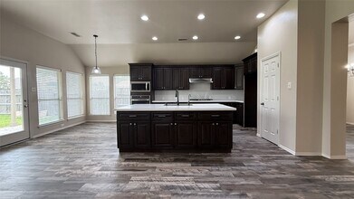 13615 Evening Wind Dr in Pearland, TX - Building Photo - Building Photo