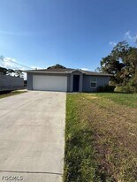 8115 Ace Ct in La Belle, FL - Building Photo