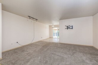 2737 Jason Loop in Richland, WA - Building Photo - Building Photo