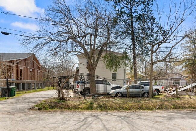 2444 Margaret St in Houston, TX - Building Photo - Building Photo