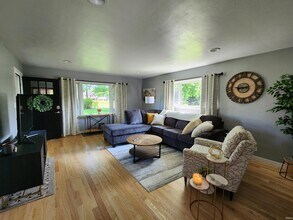 6600 IN-45, Unit 5B in Bloomington, IN - Foto de edificio - Building Photo