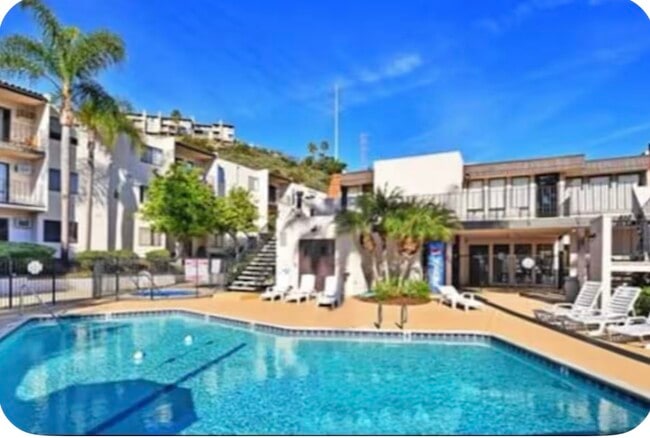 6780 Friars Rd, Unit 202 in San Diego, CA - Foto de edificio - Building Photo