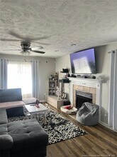 1041 Screech Owl Dr in Hope Mills, NC - Building Photo - Building Photo