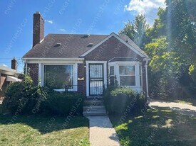 15516 Lincoln Ave in Eastpointe, MI - Building Photo