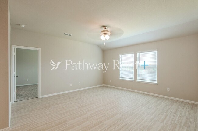 9561 Mint Hill Dr in Fort Worth, TX - Building Photo - Building Photo