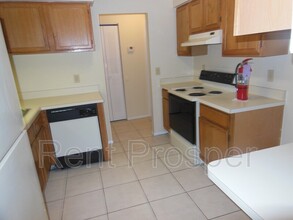 4401 S Semoran Blvd-Unit -#5 in Orlando, FL - Building Photo - Building Photo