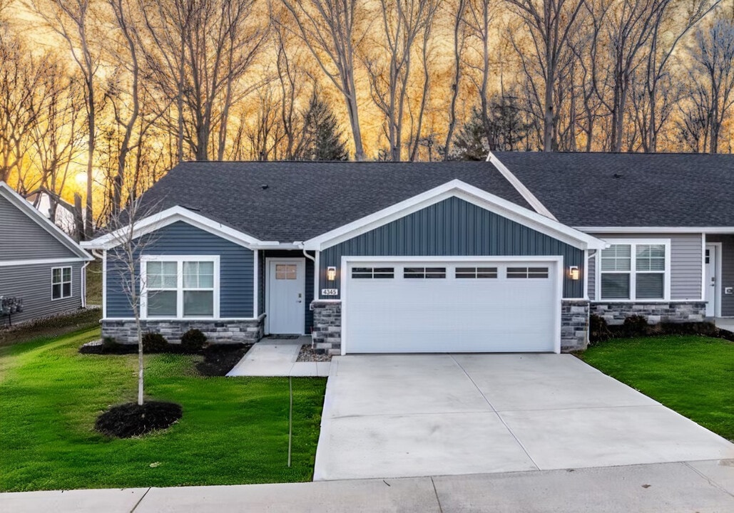 The Villas at Wyles Farms in Kent, OH - Foto de edificio