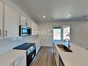 12254 Thunder Creek Pky in Marana, AZ - Building Photo - Building Photo