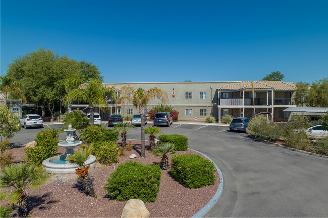 Le Mirage Apartments in Tucson, AZ - Building Photo - Building Photo