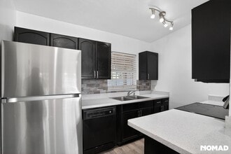 441 E 5th St in Chuluota, FL - Building Photo - Building Photo