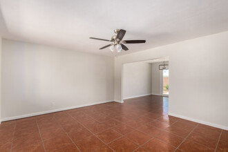 1807 S Shafer Dr in Tempe, AZ - Building Photo - Building Photo