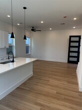 1464 Ferguson Way in Houston, TX - Building Photo - Building Photo