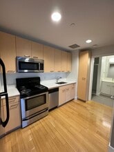 1085 Boylston St in Boston, MA - Foto de edificio - Building Photo