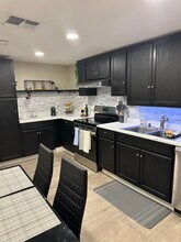 1983 E Don Carlos Ave, Unit Cozy in Tempe, AZ - Building Photo - Building Photo