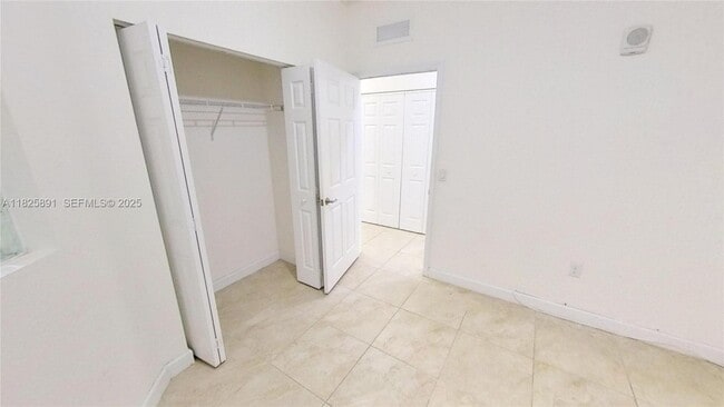 260 NW 109th Ave in Miami, FL - Building Photo - Building Photo