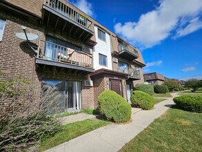 3723 Salem Walk in Northbrook, IL - Foto de edificio - Building Photo