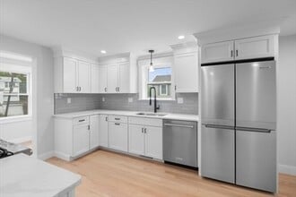 22 James St in Woburn, MA - Foto de edificio - Building Photo
