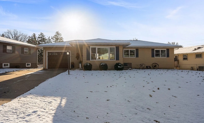 property at 3029 Saratoga Dr