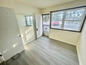 1003 Basilone Dr in New Castle, PA - Building Photo - Building Photo