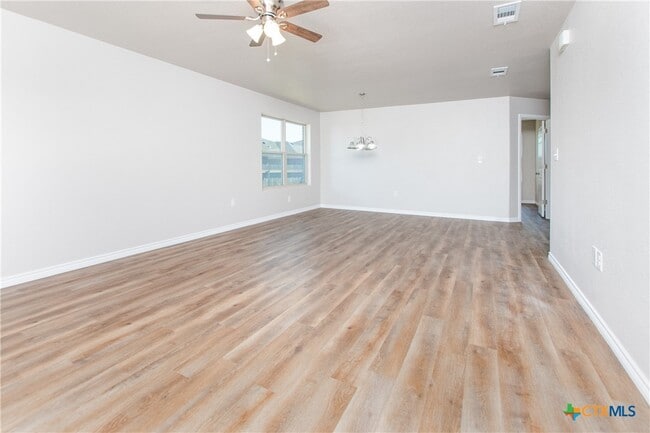 property at 2542 Leroy Ln