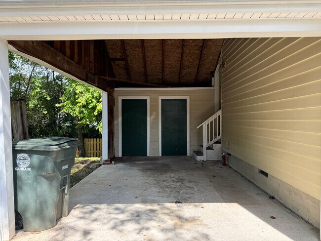 1620 Hickory Pl in Chattanooga, TN - Building Photo - Building Photo