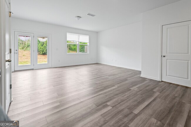 1677 Vernon Blvd in Decatur, GA - Building Photo - Building Photo