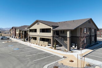 River Ranch Apartments in Fernley, NV - Building Photo - Building Photo
