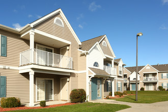 Mapleview Apartments in Saginaw, MI - Foto de edificio - Building Photo