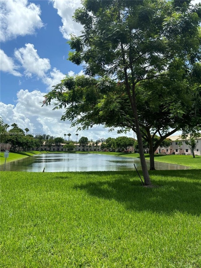 2721 SE 12th Pl in Homestead, FL - Foto de edificio - Building Photo