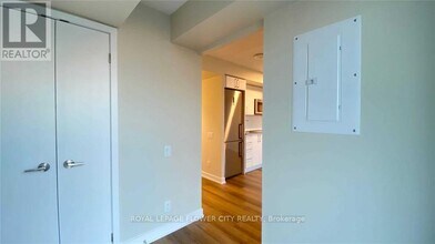38 Monte Kwinter Ct in Toronto, ON - Building Photo - Building Photo