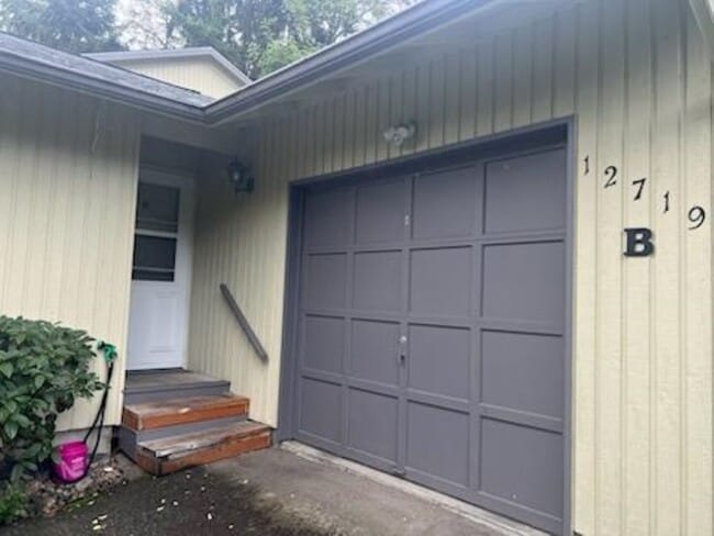 12719 NE 83rd Ct, Unit Rose HIll Duplex in Kirkland, WA - Building Photo - Building Photo
