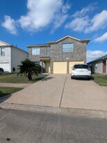 13422 Sarento Village in Sugar Land, TX - Building Photo