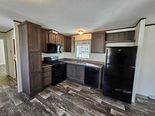 property at 52 Mapledale Acres