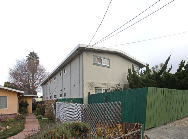 1359 Lewis St in Santa Clara, CA - Building Photo - Building Photo