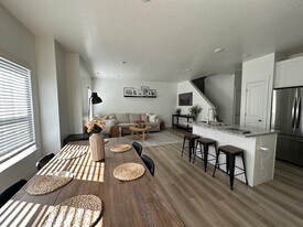 914 N 1150 E in Spanish Fork, UT - Building Photo