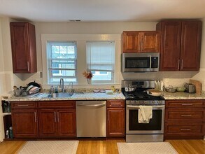 6 Derby Rd in Watertown, MA - Building Photo - Building Photo