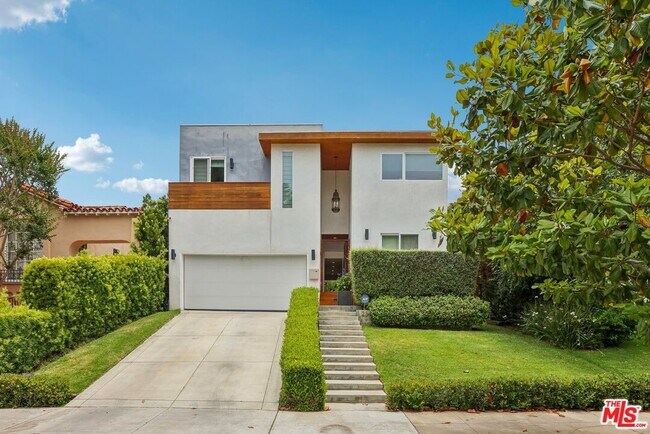 property at 2346 Manning Ave