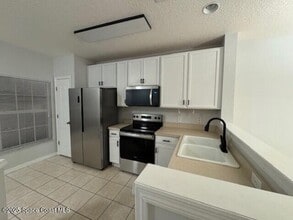 1349 Hampton Park Ln in Melbourne, FL - Building Photo - Building Photo